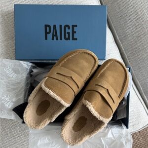 PAIGE Camel Shearling Flats